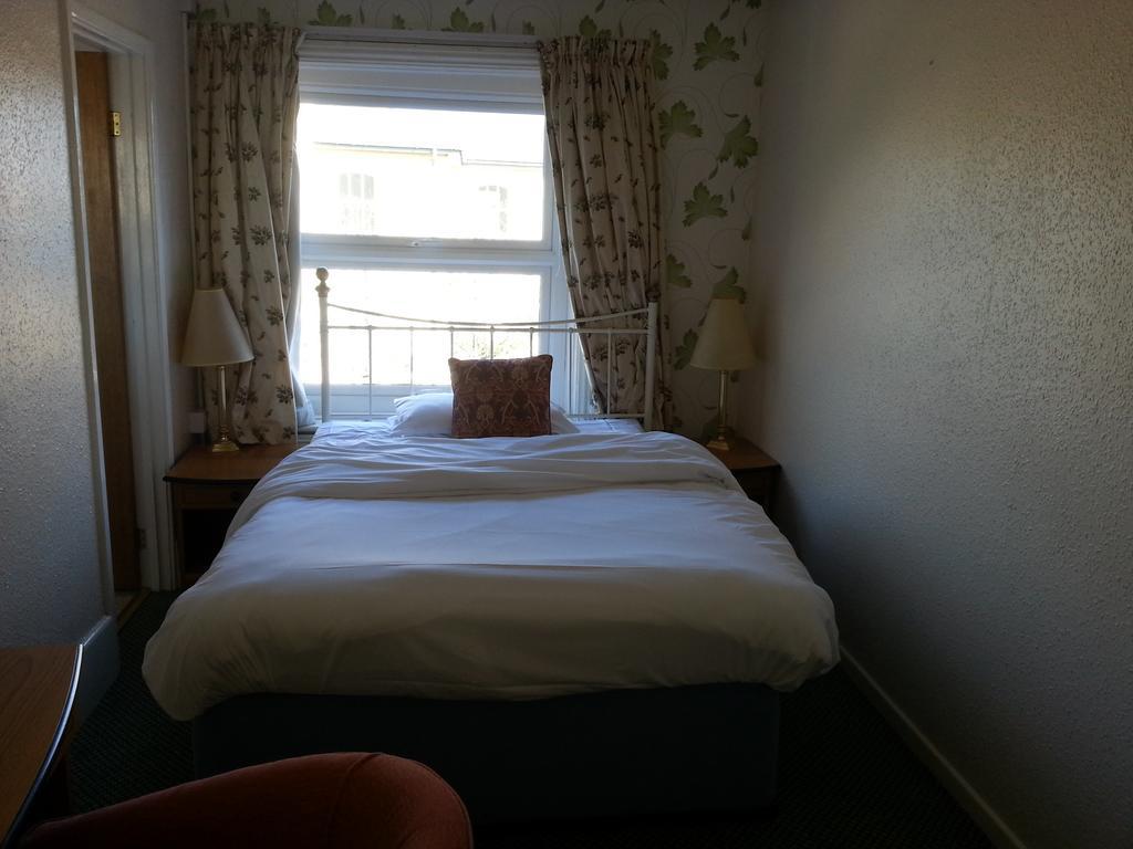 Cadogan Hotel Newmarket  Ngoại thất bức ảnh