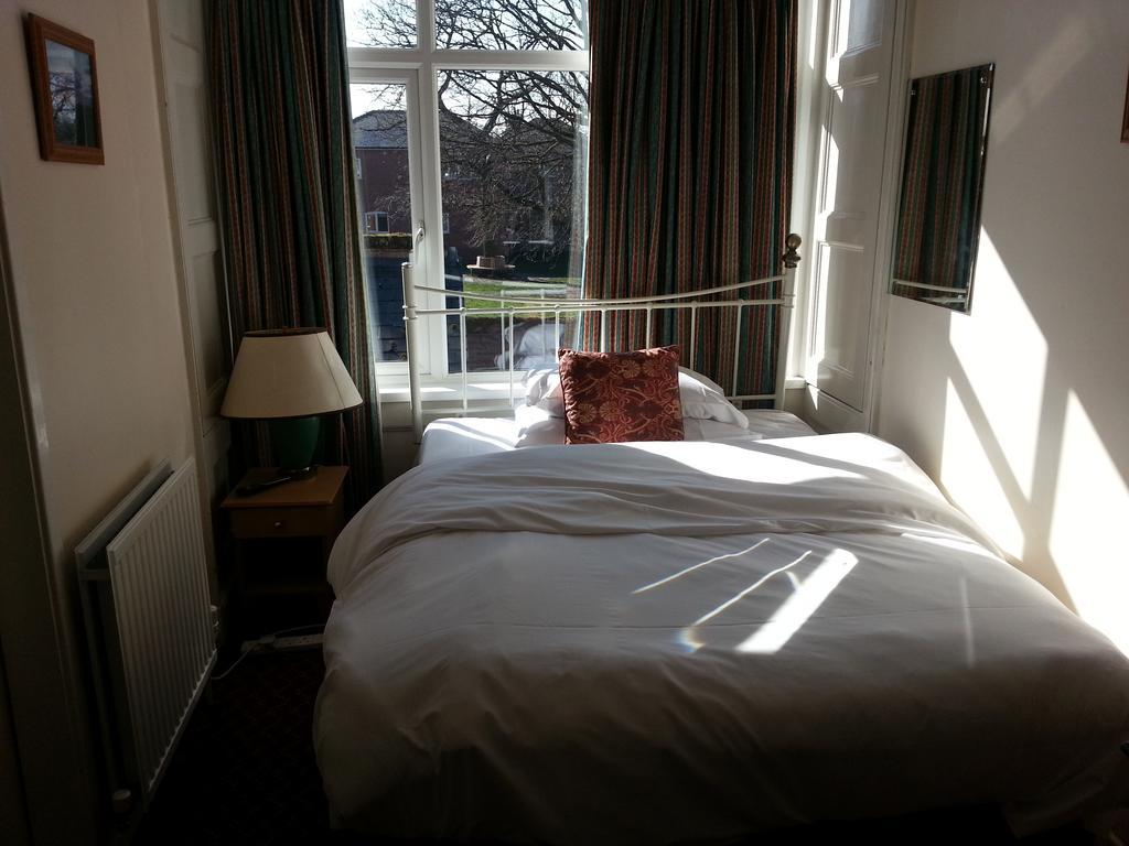 Cadogan Hotel Newmarket  Ngoại thất bức ảnh