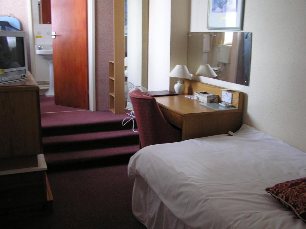 Cadogan Hotel Newmarket  Ngoại thất bức ảnh