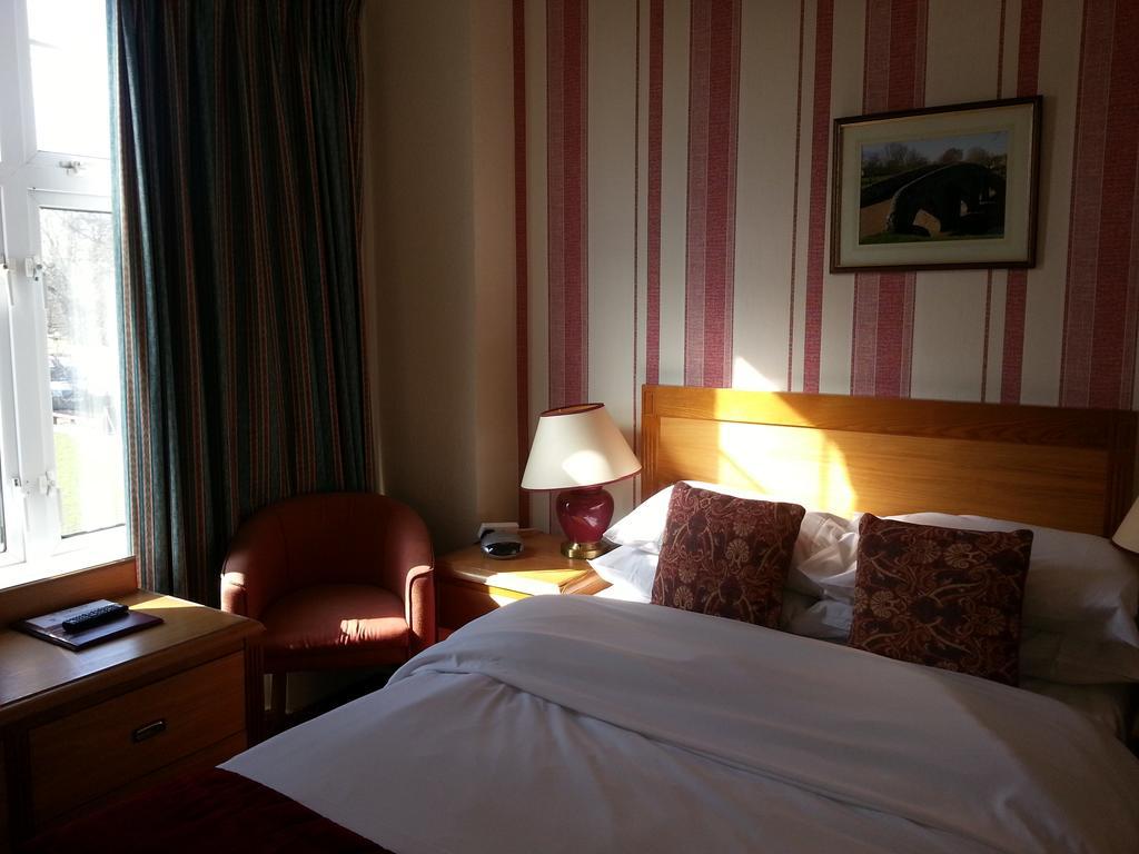 Cadogan Hotel Newmarket  Ngoại thất bức ảnh