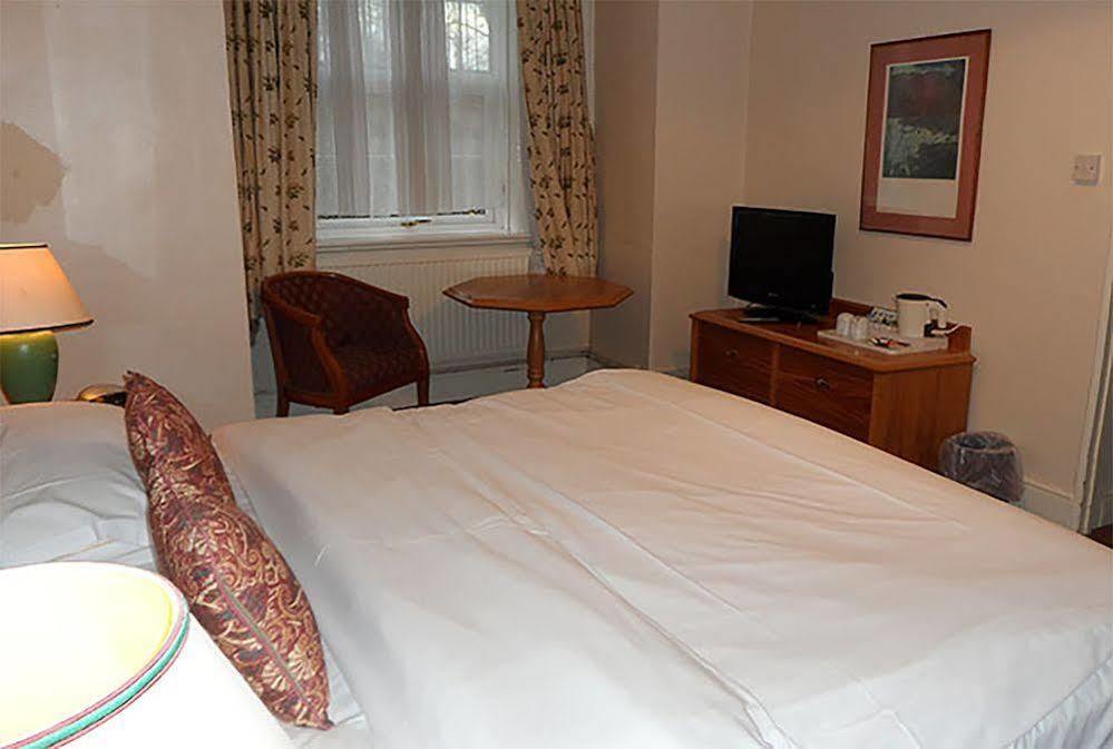 Cadogan Hotel Newmarket  Ngoại thất bức ảnh
